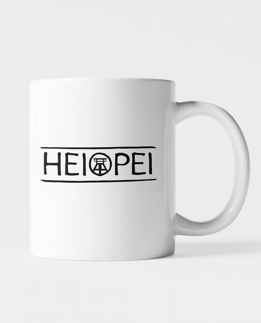 Tasse mit schlichtem Design und humorvollem Schriftzug – perfekte Geschenkidee.