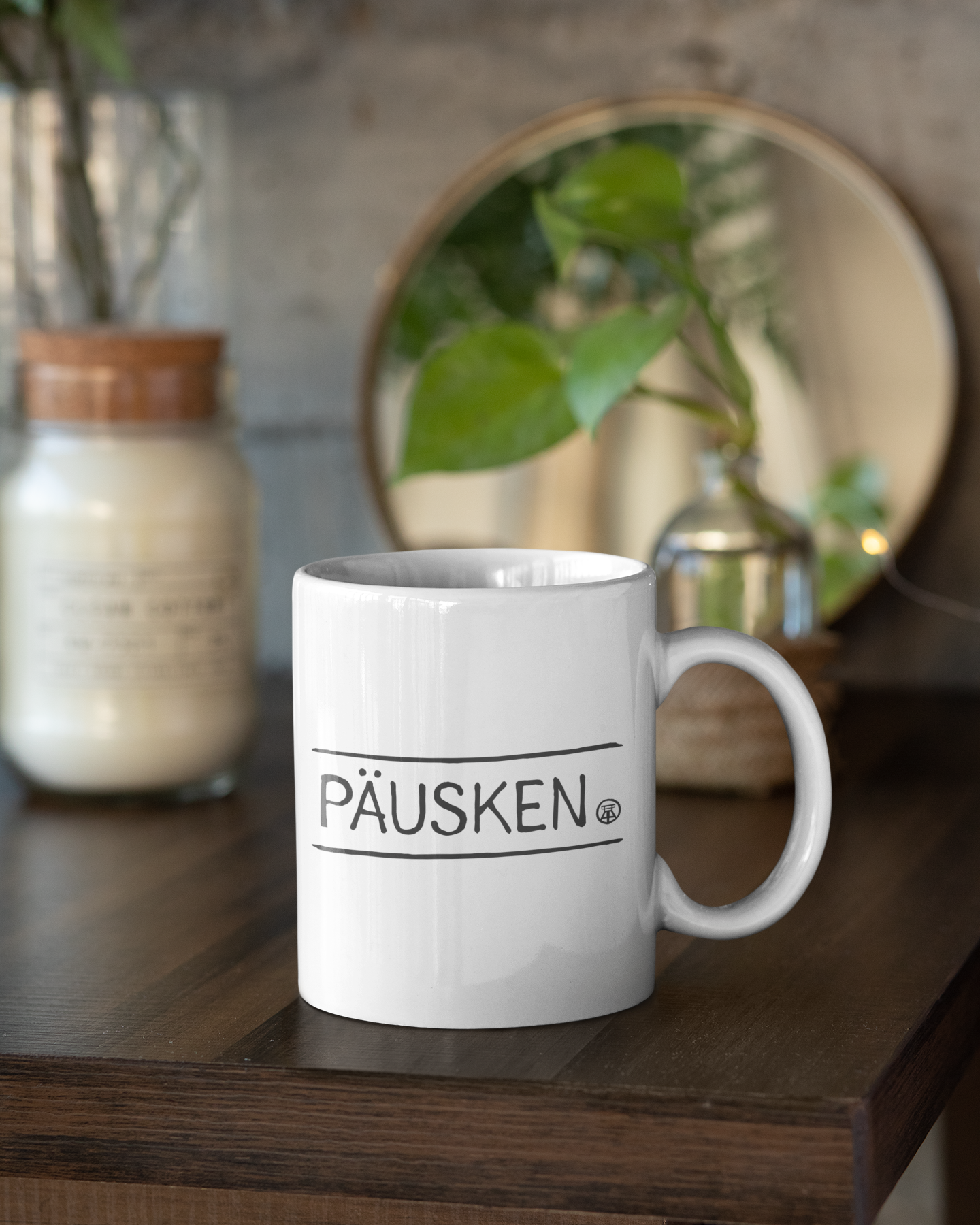 Weiße Kaffeetasse mit Ruhrgebiet-Spruch, geeignet für den täglichen Gebrauch.